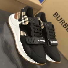 Burberry Low Shoes